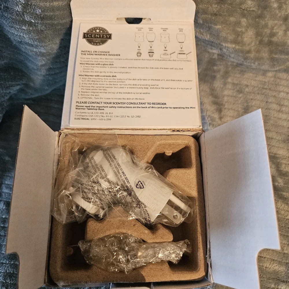 Scentsy Spirit Of Joy Candle Mini Warmer